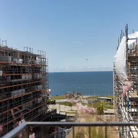 Saldouro Ap: Sea View | Gym & Workstation